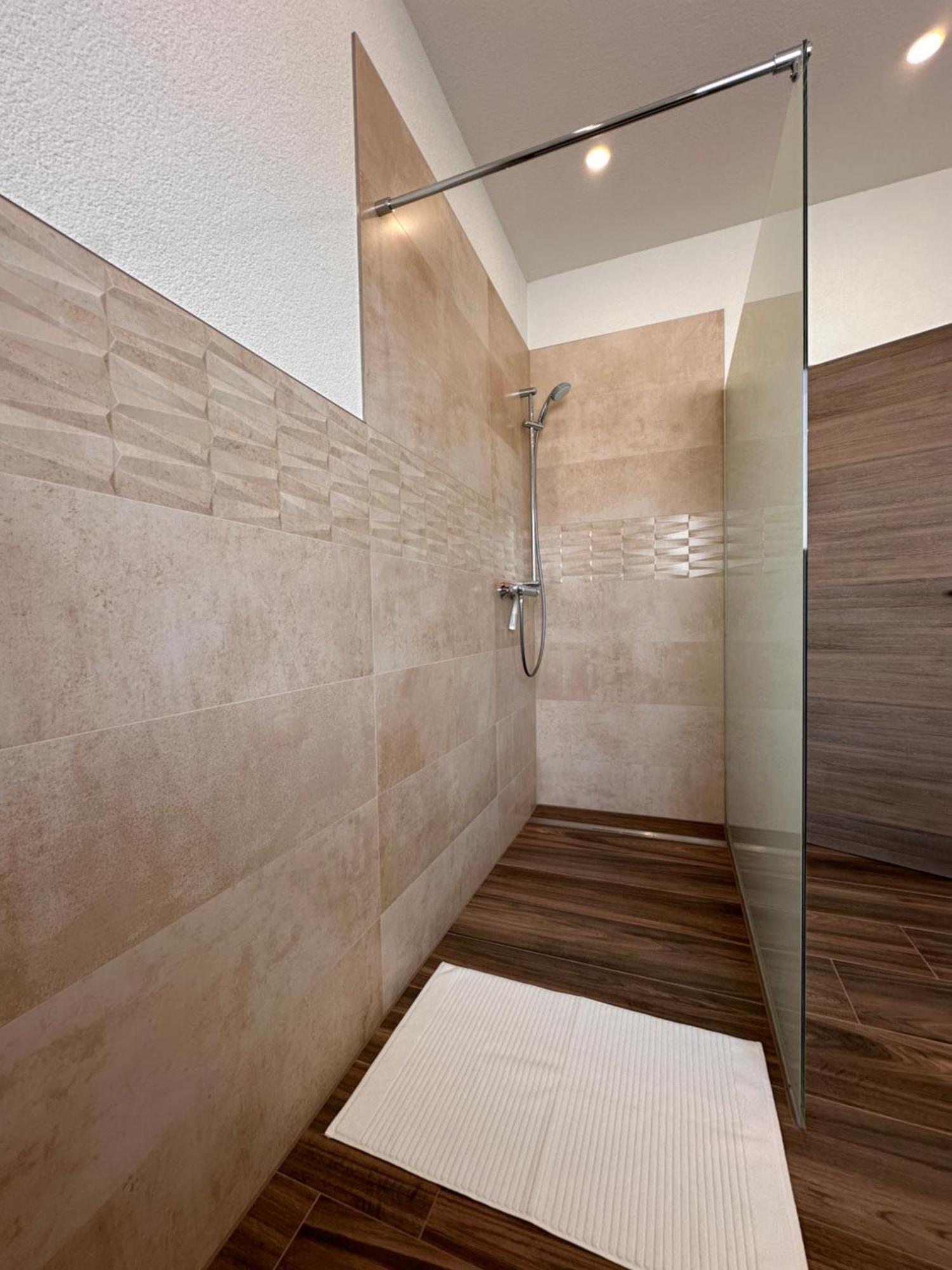 Amao-Obsidian I 120Qm I Elegantes Business- & Familienapartment I 3 Schlafzimmer I Kingsize Betten Schwanau Exterior photo